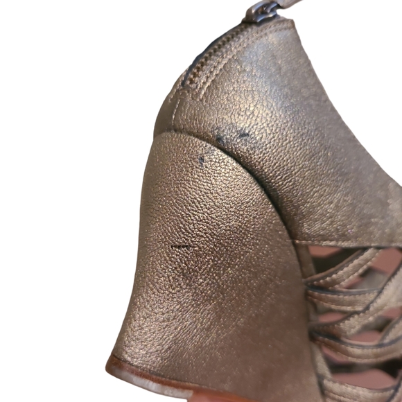 EILEEN FISHER Vero Cuoio Cage Strappy Pewter Zip Heel 3" Wedges Size 8.5 - Picture 10 of 14